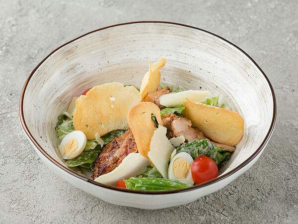 Craft Brew Cafe - Салат Цезарь с курицей