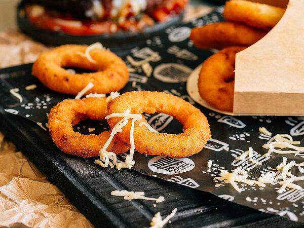 Вкус улиц - Луковые кольца с сыром моцарелла Xl