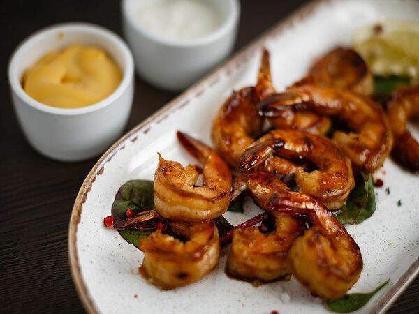 Вершина - Креветки гриль в кисло-сладком соусе