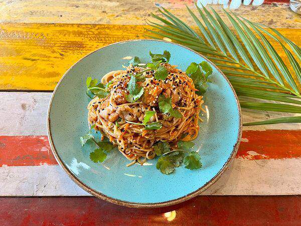 Phobar - Ми Горенг с курицей