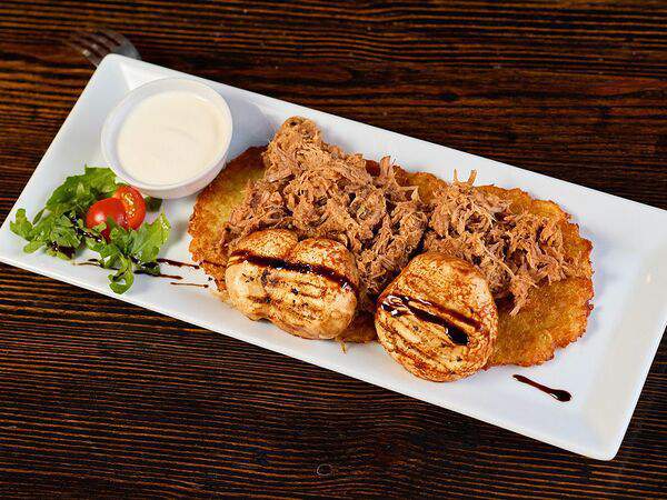 Паб #ПП - Драники с томленой рваной свининой и шампиньонами гриль