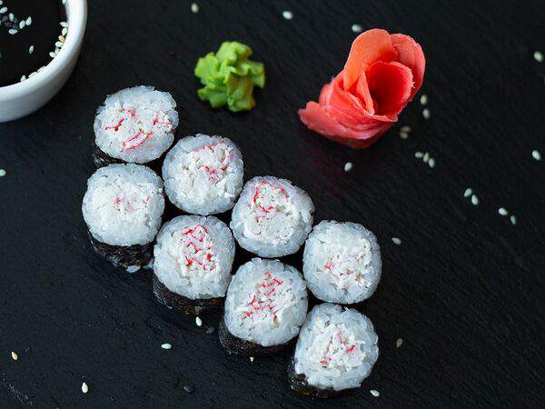 Сакана - Ролл со снежным крабом