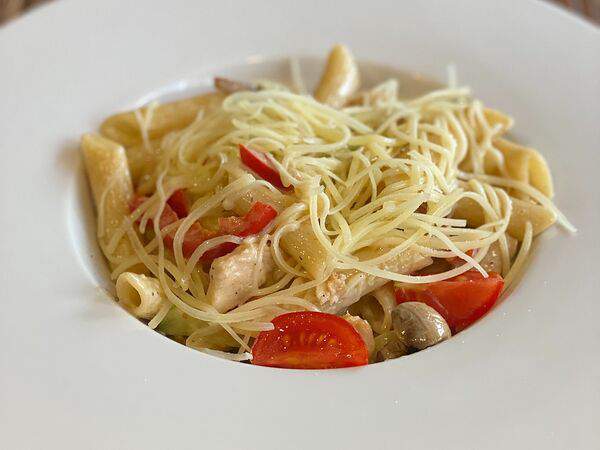 Акапулько - Пенне с курицей и овощами