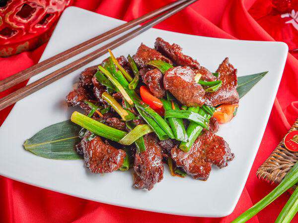 Китайская грамота - Ягненок с зеленым луком