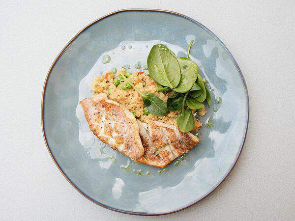 Гнездо - Филе красного окуня с киноа