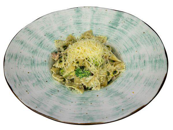 Сытый ниндзя - Фарфалле с цыпленком и соусом песто