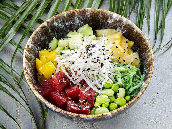 Yoki Cafe - Поке с острым тунцом и трюфельным соусом