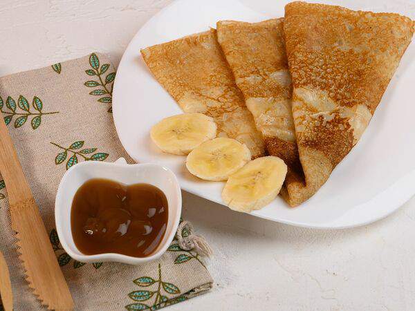 Картофельный папа - Блин с бананом и карамелью