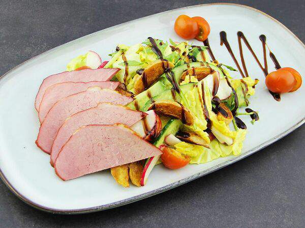 FishRoll - Салат с ростбифом