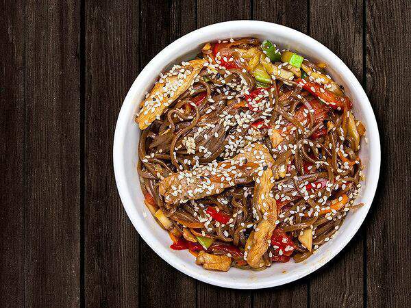 Pho Bo Азия - Соба с курицей