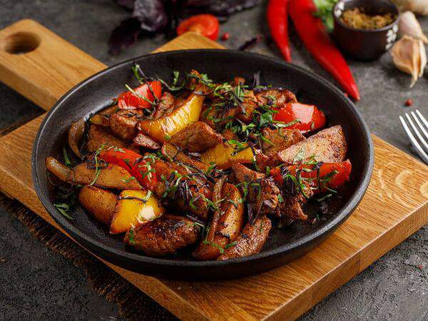 Охота на енота - Жареная свинина с овощами