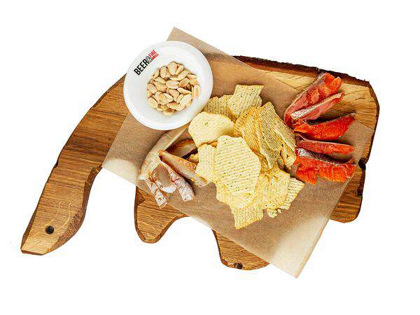 Beer & Fire Grill - Ассорти из морепродуктов с картофельными чипсами