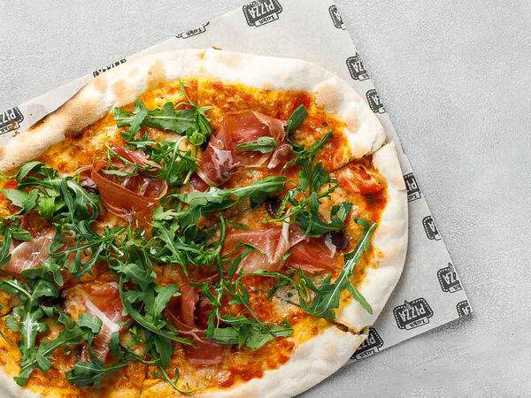 Luka Pizza - Пицца с пармой и дорблю