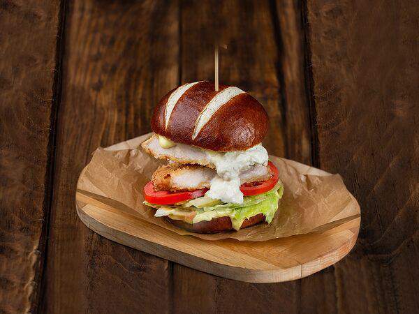 Шоколадница - Бургер с куриным шницелем