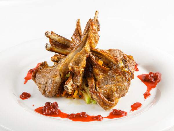 Дон Панэ - Корейка ягненка по-балкански