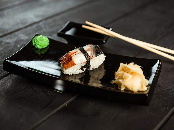 Поющий Лосось - Унаги суши