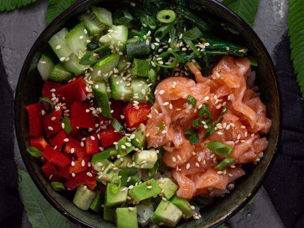 Sailor Moon - Поке с лососем