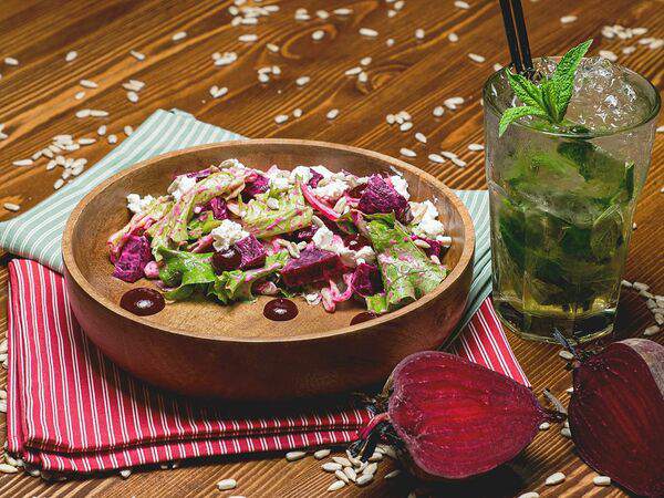 Green street - Салат со свеклой и сыром фета