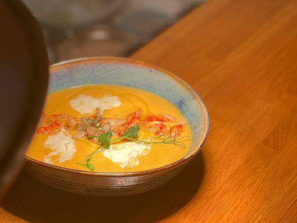 Рыбы бы - Тыквенный крем-суп с раковыми шейками