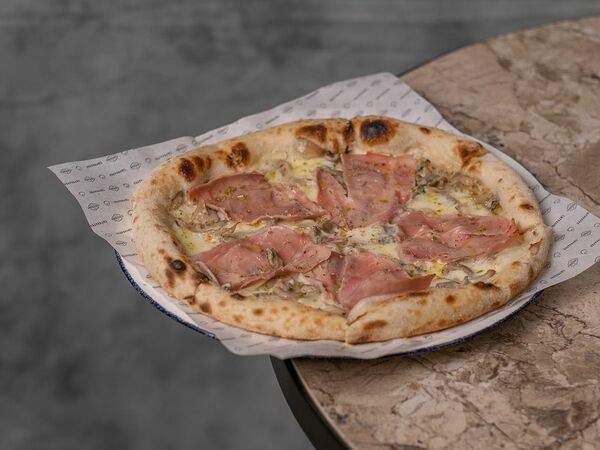 Сыроварня Чизерия - Пицца с ветчиной маранелло