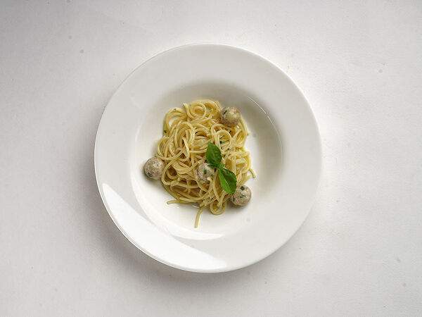 Del Papa - Спагетти с фрикадельками и сырным соусом