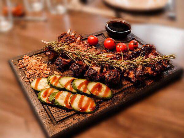 Rebro - Жареные свиные ребра