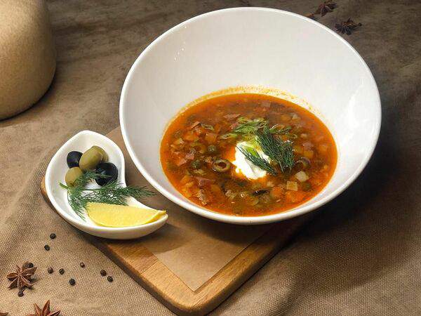 Baranka cafe & bar - Мясная солянка со сметаной