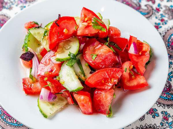 Кафе на Моисеенко - Салат к плову Свежий