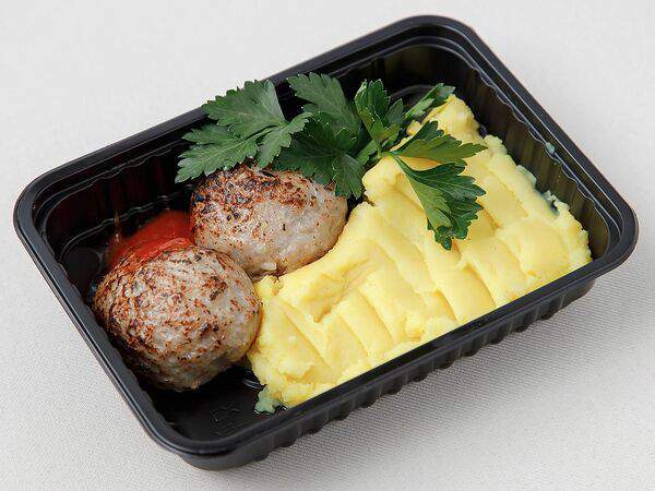 Ля Галетт - Тефтели с томатным соусом с картофельным пюре