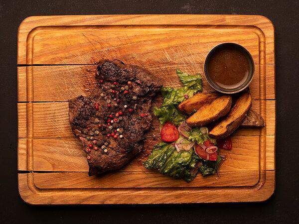 Steklo Grill & Bar - Пеппер стейк из говядины