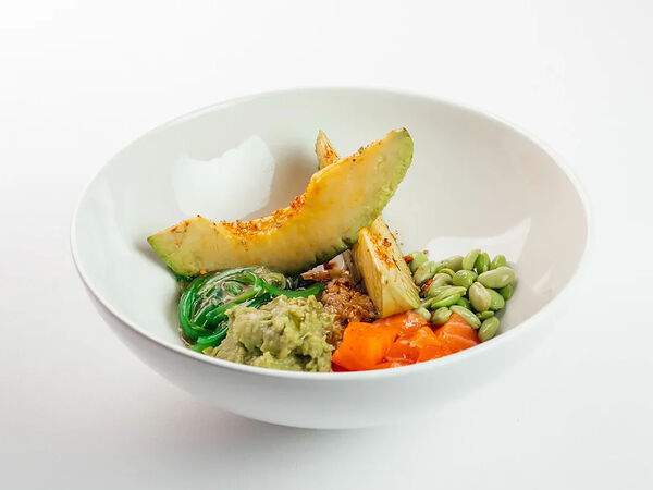 Avocado queen - Авокадо, лосось, эдамаме, чукка, соус терияки