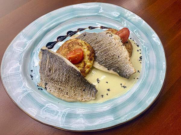 The Kitcha - Филе дорадо с драниками из цукини с апельсиновым соусом