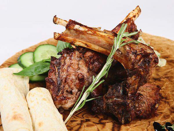 Старый Ереван - Шашлык из баранины на кости