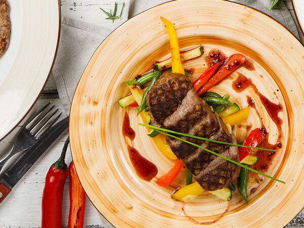 Роял пицца - Стейк на овощной подушке