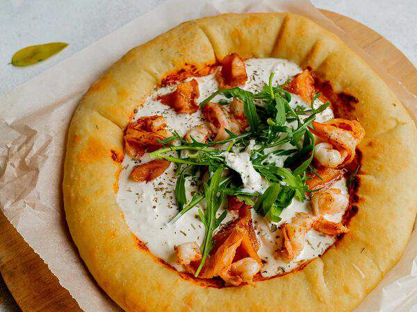 Барин Сметанин - Пирог с тигровыми креветками, сыром страчателла и айвой