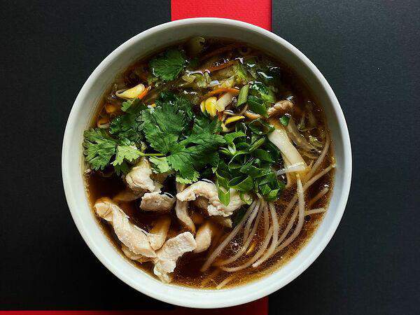 Чихо - Пряный суп с курицей