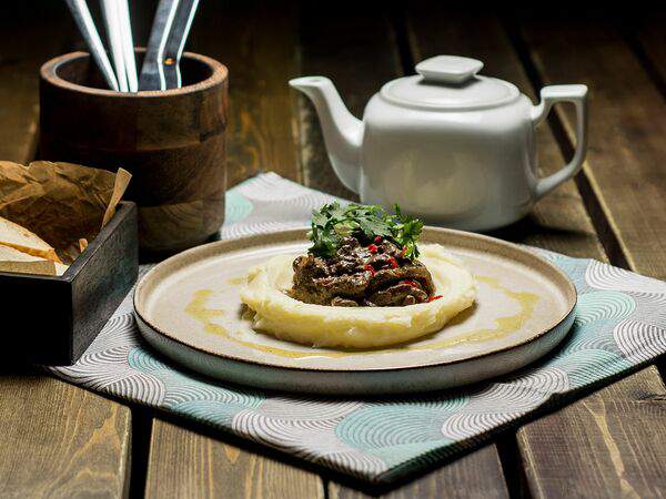 Green street - Печень куриная в сливках с картофельным пюре