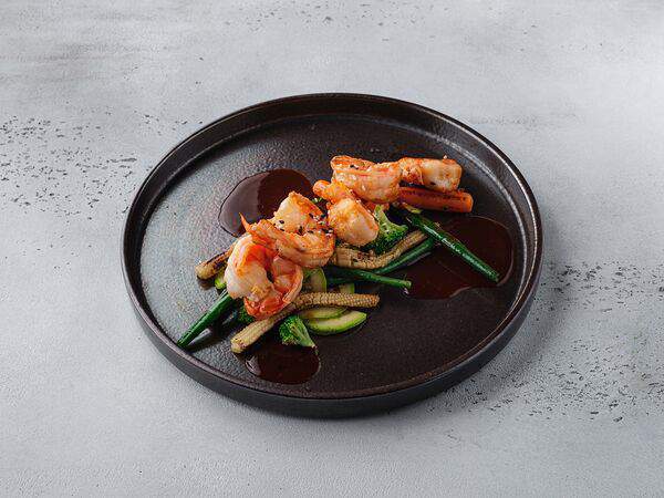 GARRY BAR - Креветки с мини-овощами и пряным соусом