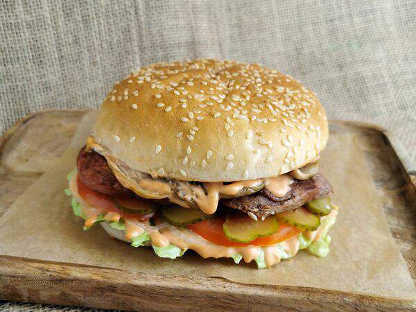 Burger Hunter - Бургер со cвинoй вырезкой Тетя Полли