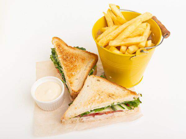 Breakfasteria - Супер клаб-сэндвич