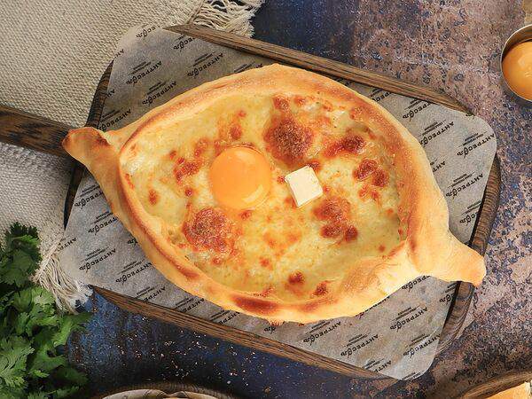 Антресоль - Хачапури по-аджарски