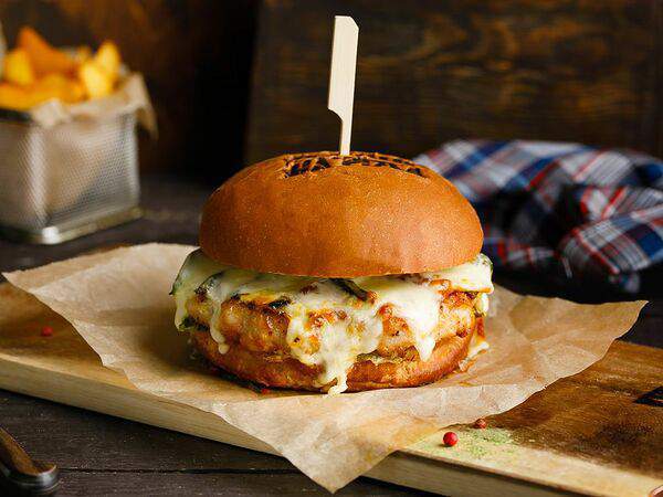 К папе на Pizza - С Креветкой и соусом Голландез