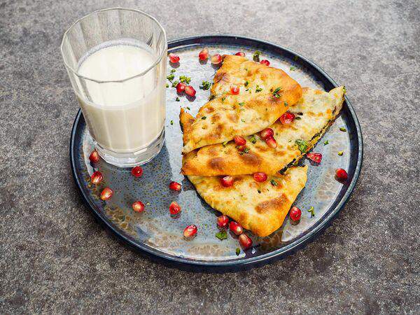 Грузинское бистро Ваха-Лавка - Лепешка по-кавказски с зеленью и с айраном