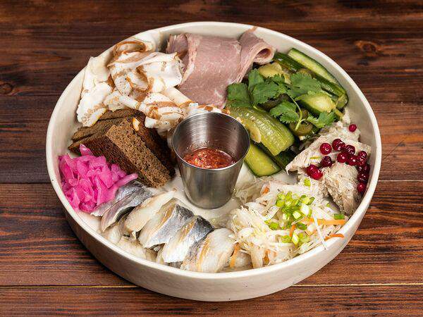 Трактир Колесо - Сет закусок под настойки