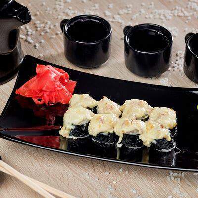 Мускат - Запеченный ролл с лососем