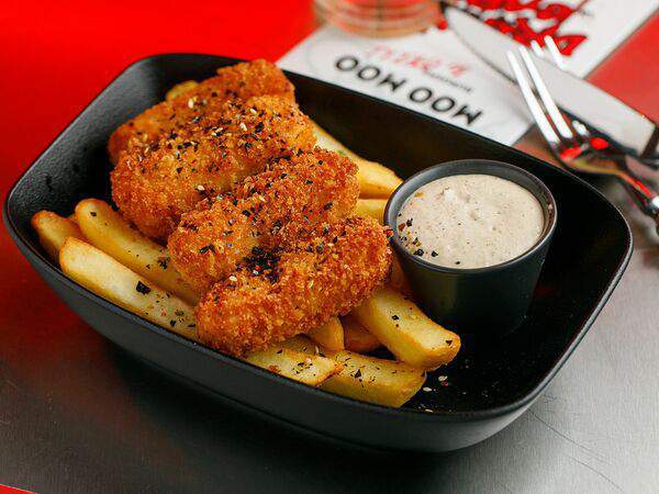 Moo Moo Burgers & Grill - Fish and Chips