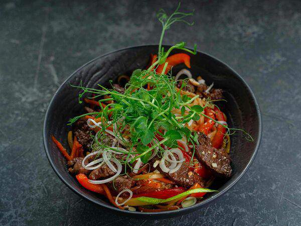 Macarena - Лапша гречневая соба с курицей