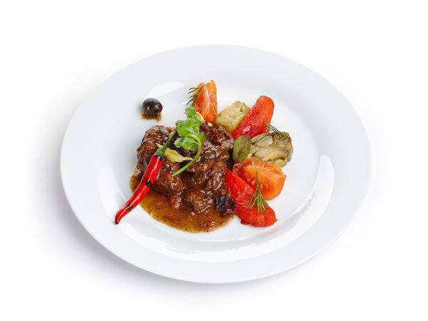 Гриль бутыль - Томленое жиго ягненка с запеченными овощами