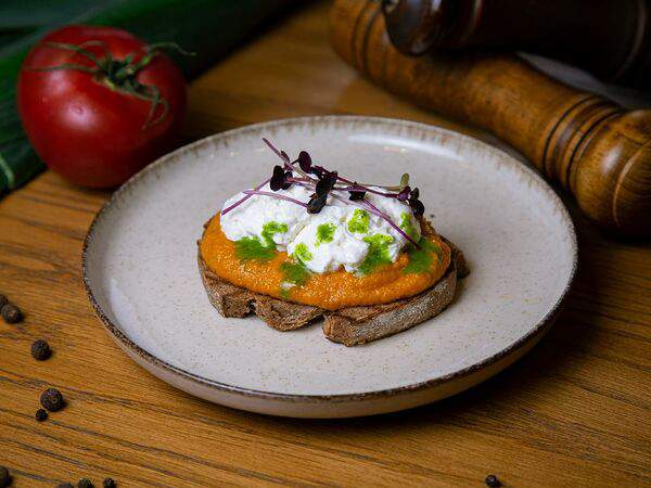 Чайхана Хавас - Брускетта с кабачковой икрой