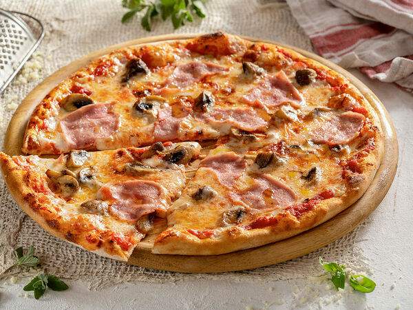 IL Патио - Пицца Ветчина и грибы 28 см